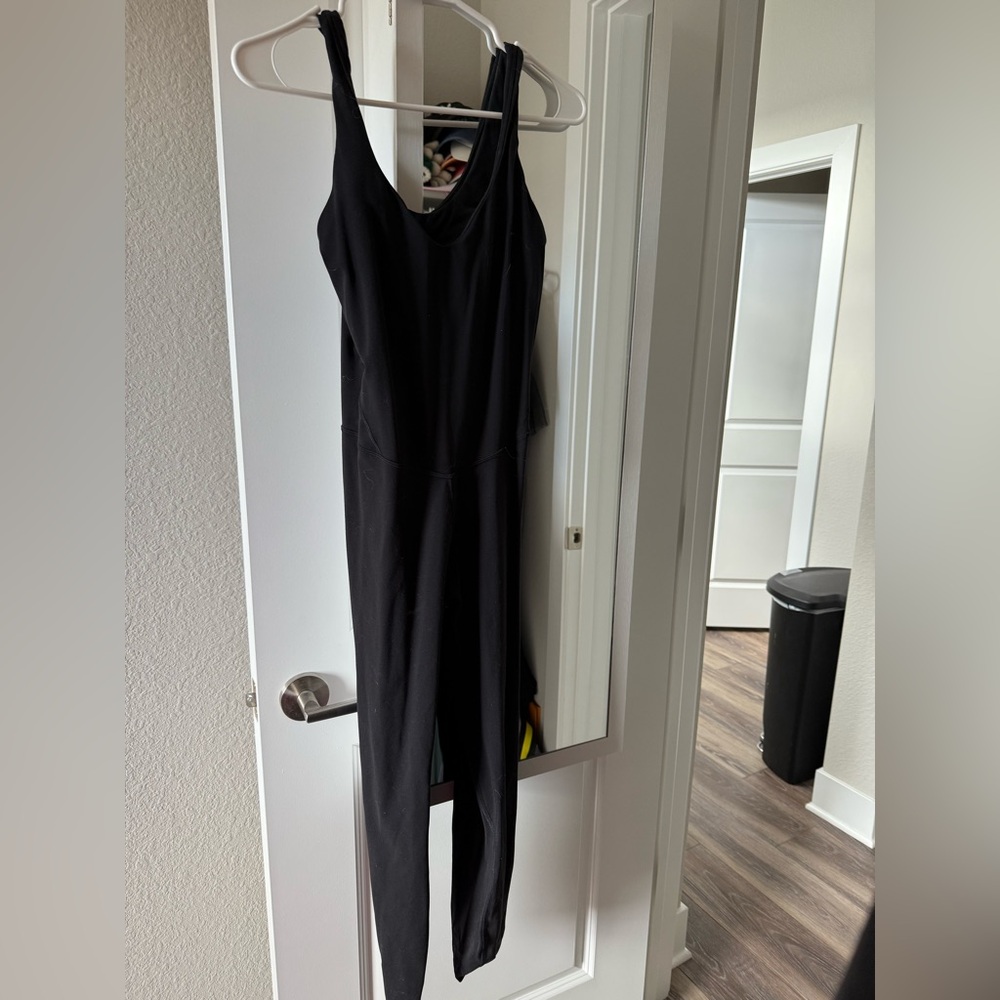 Lululemon One Piece - Picture 3 of 5